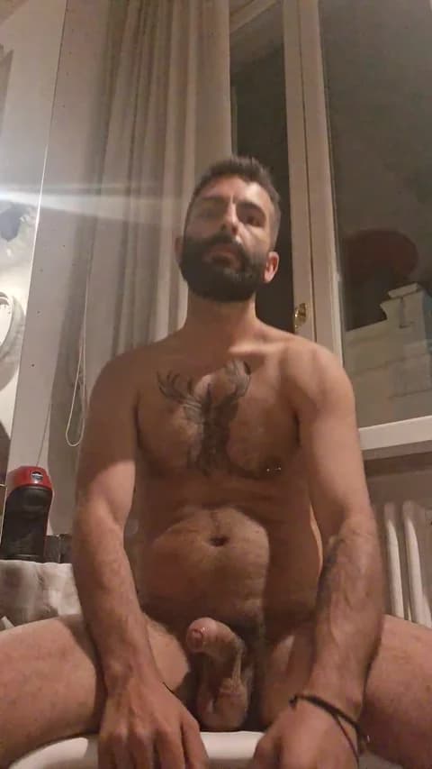 Stream Alessio90italy Live - 33 min | May 8, 2026 22:09