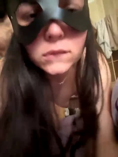 Stream AlisaAres Live - 61 min | May 4, 2026 13:14