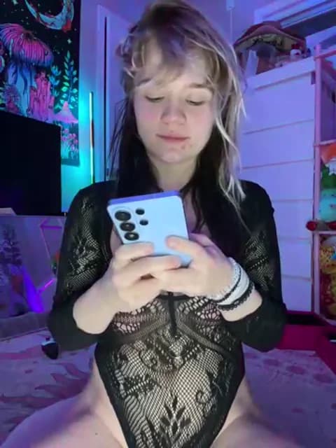 Stream Cutiepiespanks Live - 62 min | Mar 11, 2026 05:01