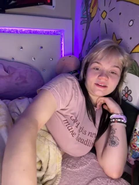 Stream Cutiepiespanks Live - 41 min | Mar 27, 2026 05:27