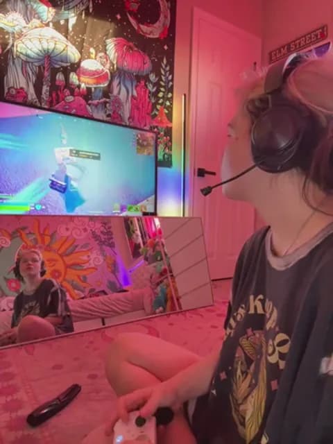 Stream Cutiepiespanks Live - 62 min | Mar 29, 2026 23:53