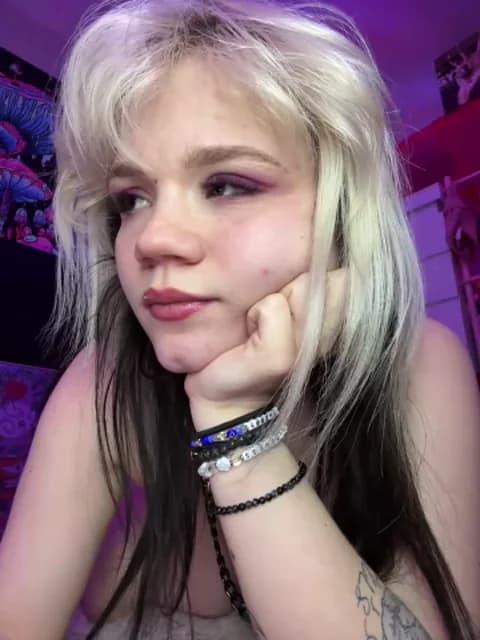 Stream Cutiepiespanks Live - 78 min | May 9, 2026 04:00