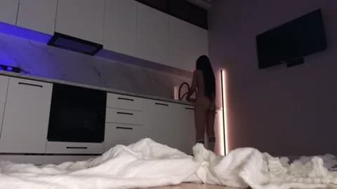 Stream Ella_lee15 Live - 107 min | May 19, 2026 07:49