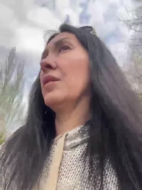 Stream KarolinaMilf Live - 83 min | Apr 14, 2026 10:01