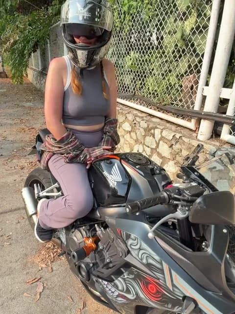 Stream KatyKatS Live - 40 min | Jan 19, 2026 09:54