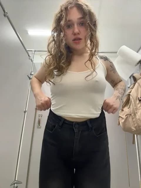 Stream RussianWoman Live - 36 min | Jun 1, 2026 04:29