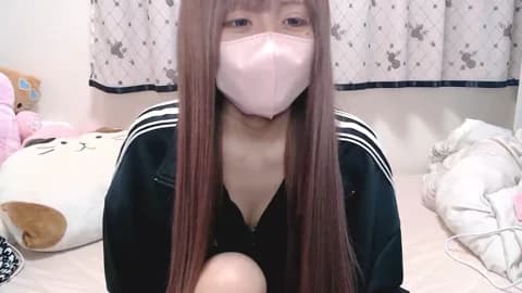 Stream _hiyor_ Live - 61 min | May 8, 2026 21:18