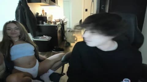 Stream aesus3x Live - 31 min | Feb 23, 2026 04:44