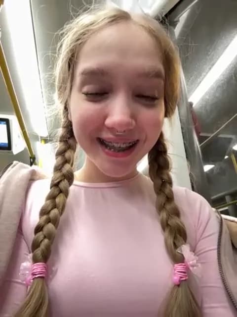 Stream bambi_lu Live - 57 min | Jan 14, 2026 20:22