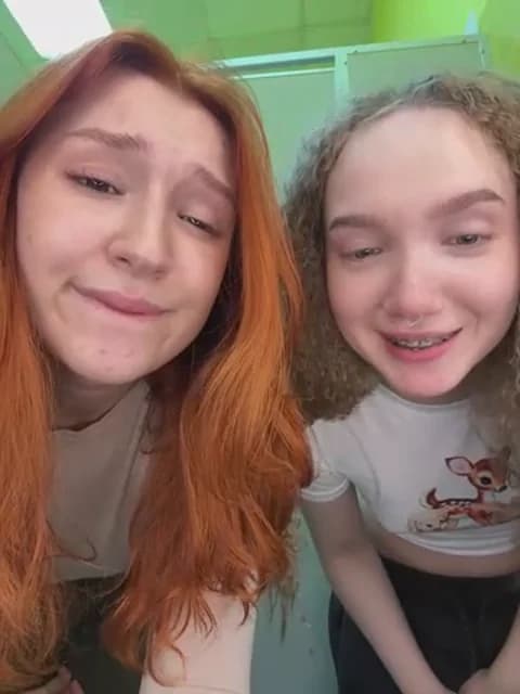 Stream bambi_lu Live - 34 min | Mar 8, 2026 06:44