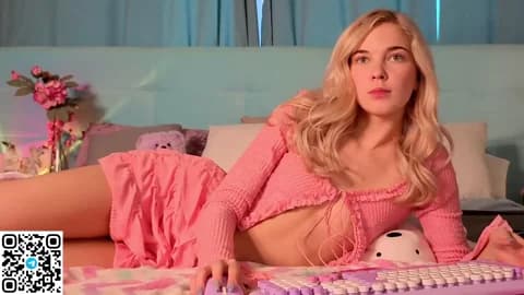 Stream bella_stewartt Live - 77 min | Jan 8, 2026 07:57