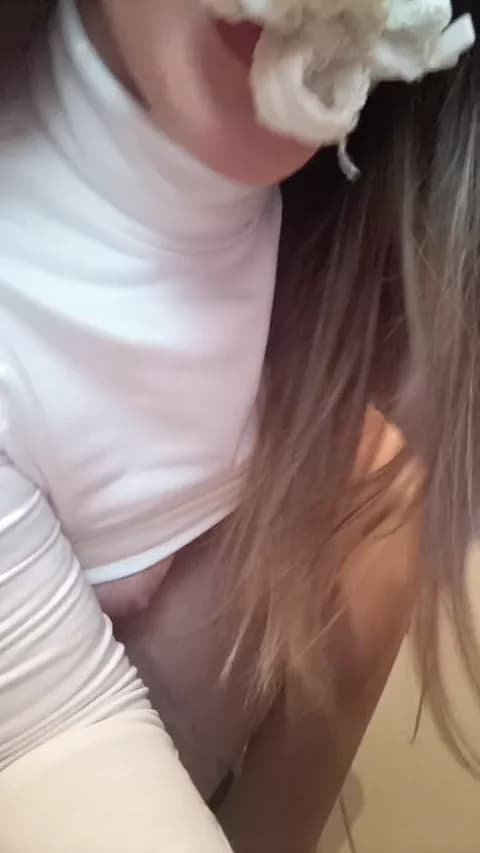 Stream dzinblondi Live - 63 min | Jan 16, 2026 14:00