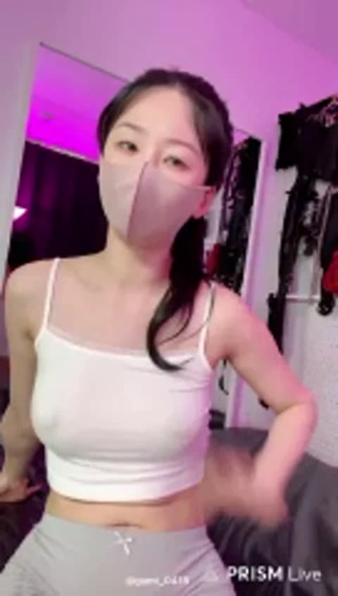 Stream gumi_0418 Live - 61 min | May 7, 2026 01:18