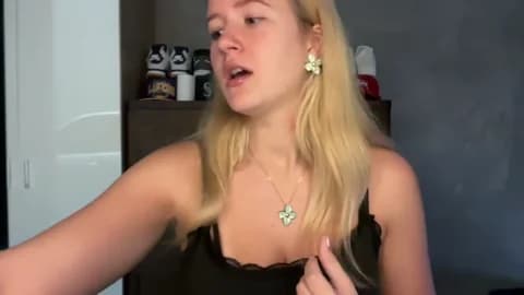 Stream itssosierra Live - 35 min | Apr 22, 2026 03:10