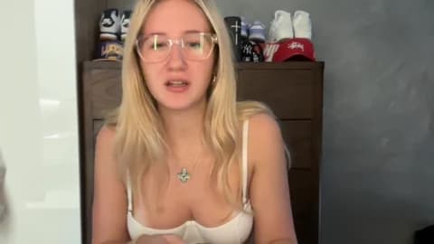 Stream itssosierra Live - 34 min | May 5, 2026 03:28