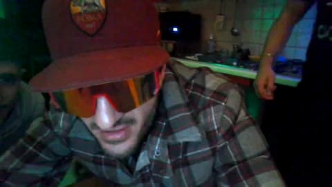 Stream molenoxx Live - 41 min | May 6, 2026 23:37