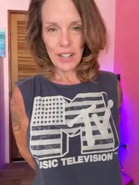 Stream mommyselenafit_ Live - 38 min | Apr 16, 2026 03:15