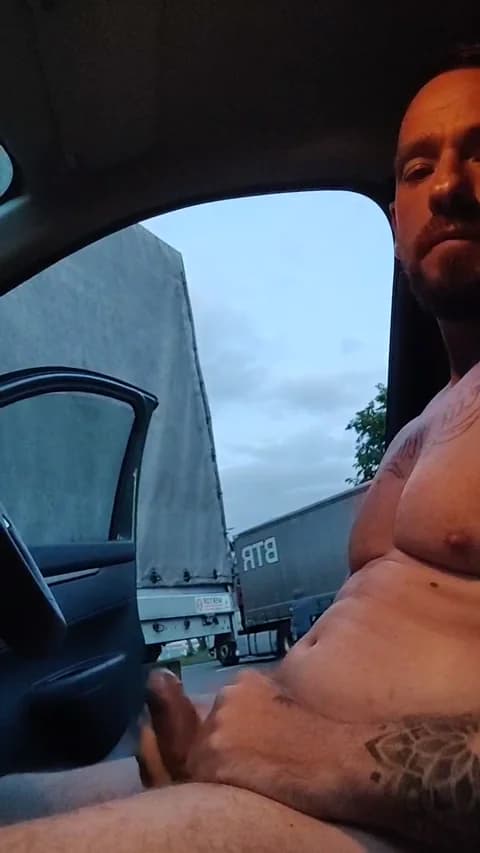 Stream slavepp3 Live - 52 min | May 20, 2026 20:17