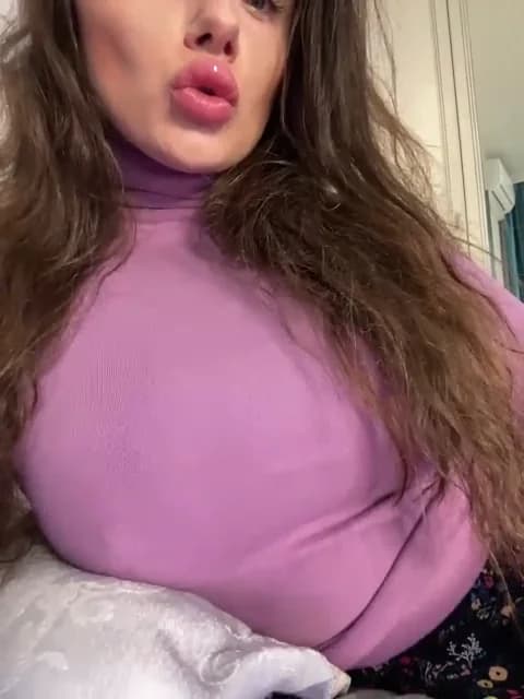 Stream sochnayaaa Live - 32 min | Mar 24, 2026 12:12