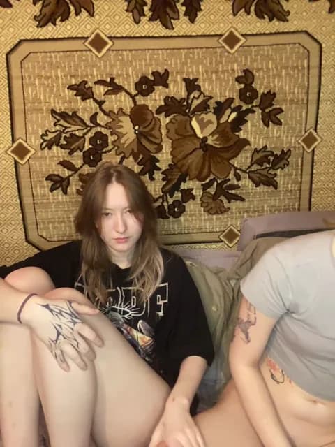 Stream sweet-and-mint Live - 32 min | Apr 27, 2026 17:49
