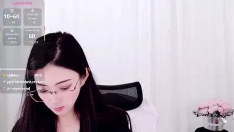 Stream yangyang-777 Live - 43 min | May 10, 2026 01:38