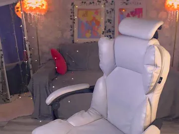 NicoleMerz